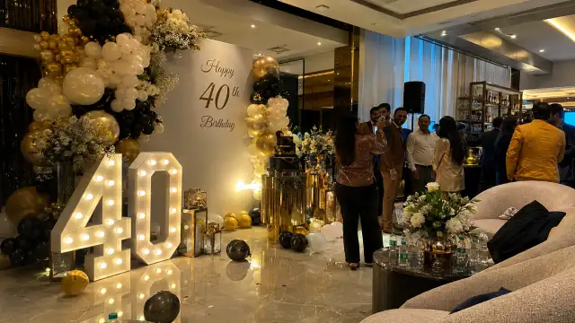 milestone birthday decoration